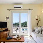 Marianthy Kefalonia * Tzamarelata